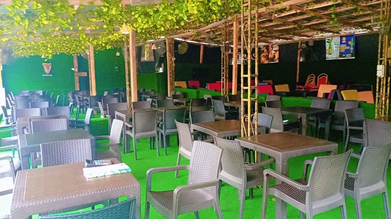 Lockdown Bar & Lounge exterior